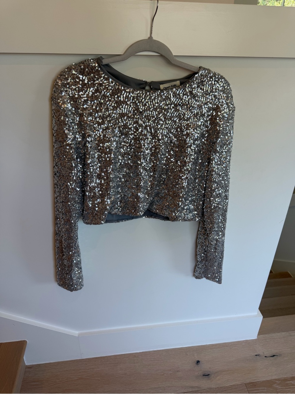 Open Edit Sequin Cropped Long-Sleeve Top - Silver Womens Medium